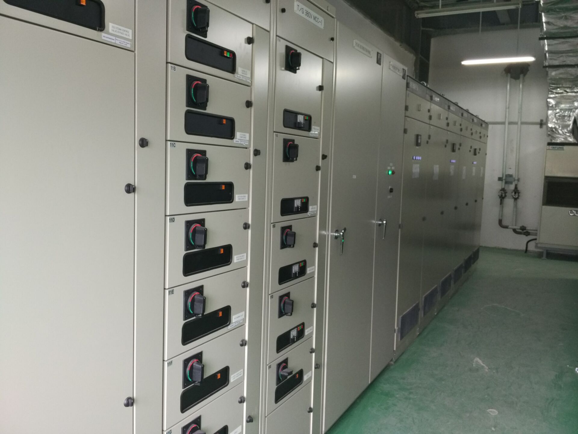 低壓配電柜 石家莊變頻控制柜|石家莊PLC控制柜|石家莊配電柜|石家莊電氣成套|石家莊自動化|石家莊動力柜