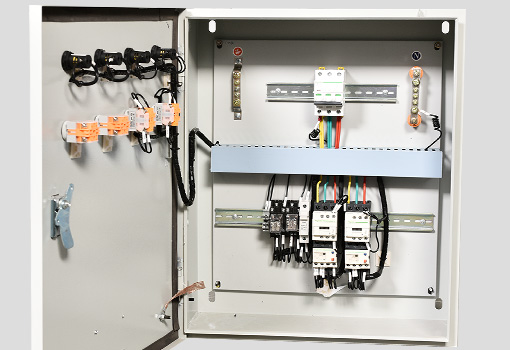 配電箱內部實物圖