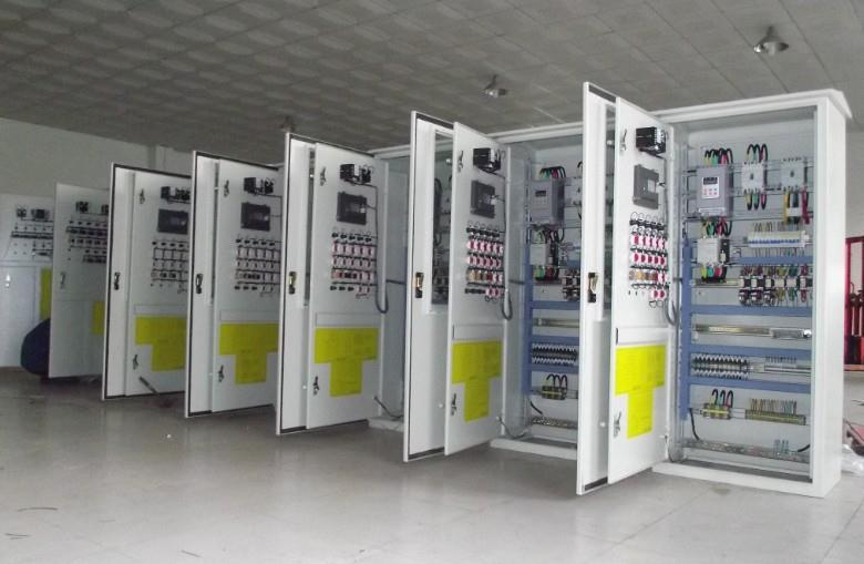 河北PLC控制柜生產(chǎn)現(xiàn)場